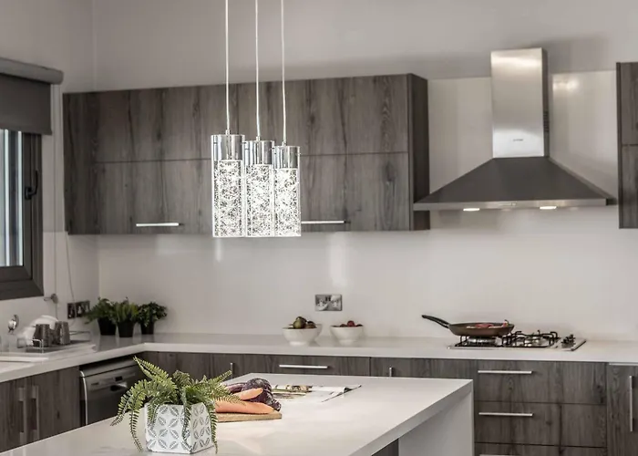 Adriana By The Sea *