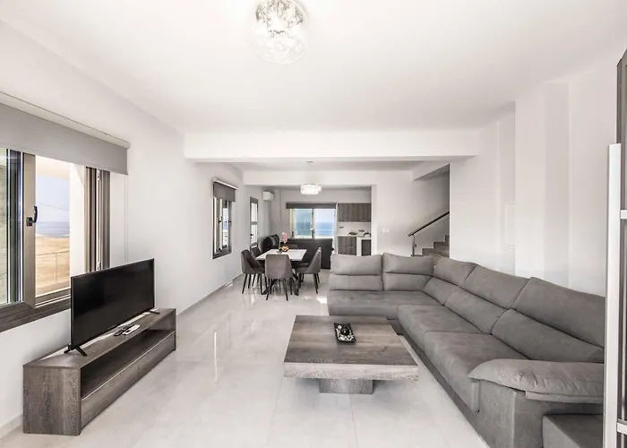 Adriana By The Sea Vila