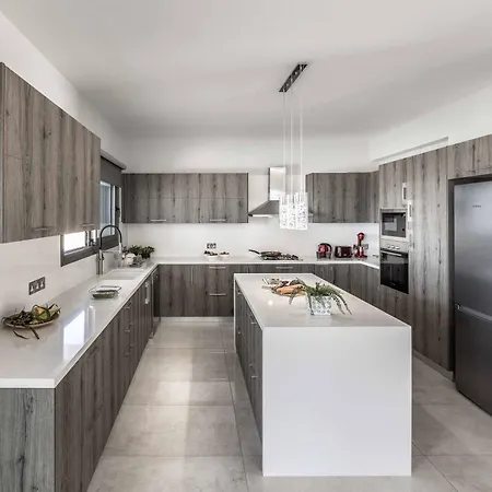 Adriana By The Sea Villa *