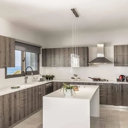 Adriana By The Sea Villa Pomos