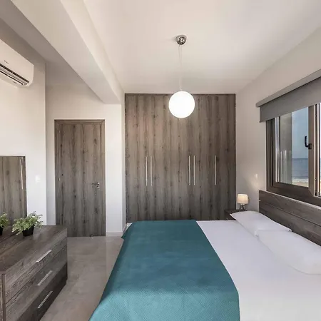 Andriana By The Sea بوموس