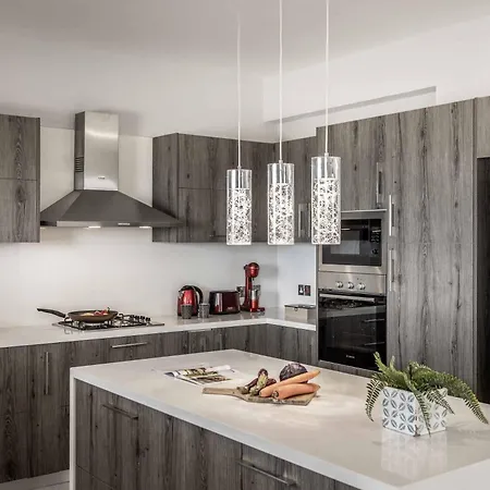 Adriana By The Sea * Pomos