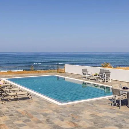 Andriana By The Sea * بوموس