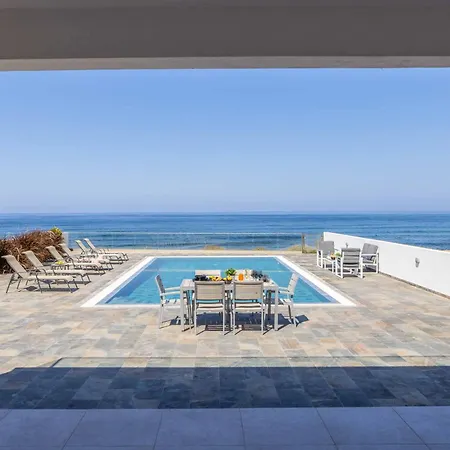 Andriana By The Sea Vila Pomos