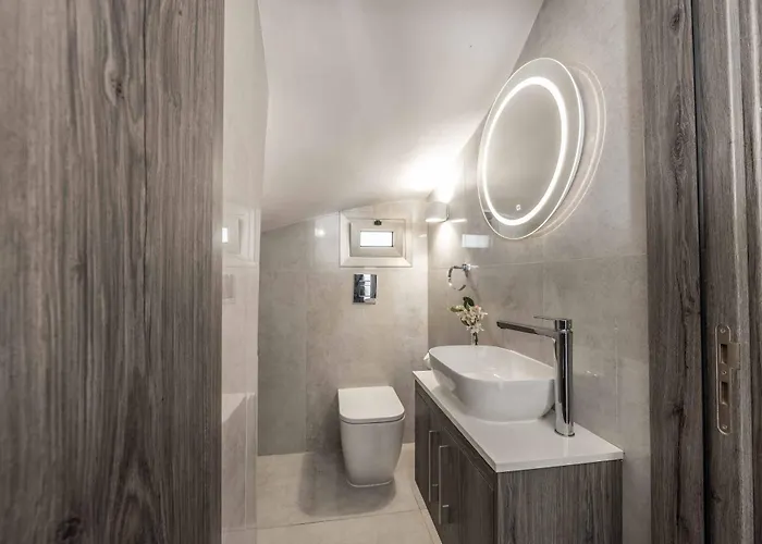 Adriana By The Sea *